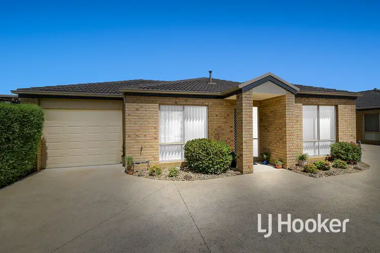 2/20 Huon Park Road, Cranbourne North VIC 3977