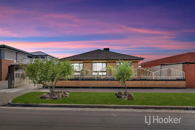 37 Macdonald Avenue, Altona North VIC 3025