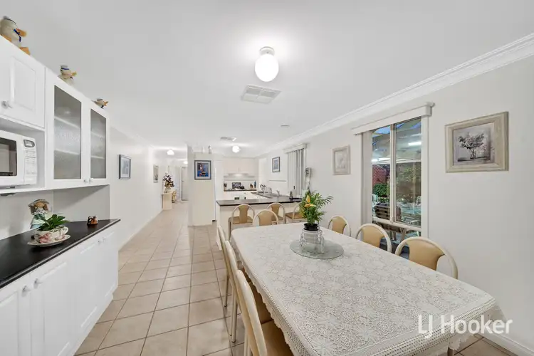 Fifth view of Homely house listing, 10 Cunneen Crescent, Berwick VIC 3806
