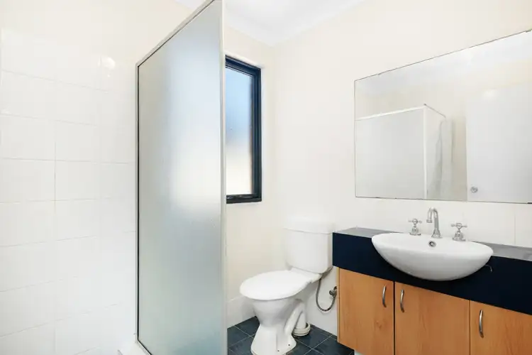 Fourth view of Homely unit listing, 4/25 Grey Street, Cannington WA 6107