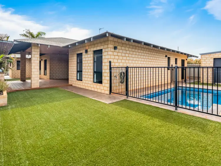 64 Brolga Meander, Nickol WA 6714