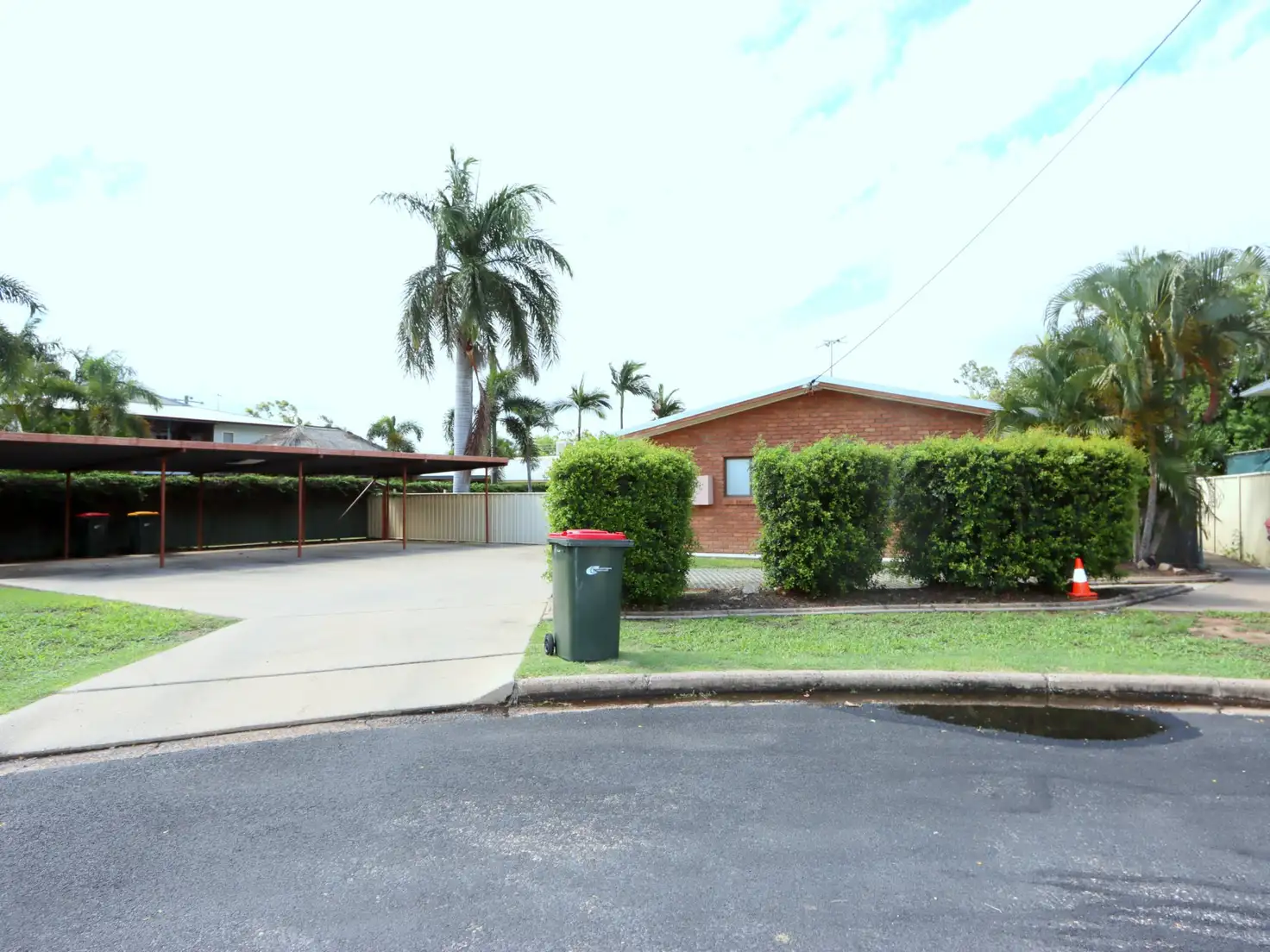 Main view of Homely unit listing, Unit 2/5 GIBSON GROVE, Emerald QLD 4720