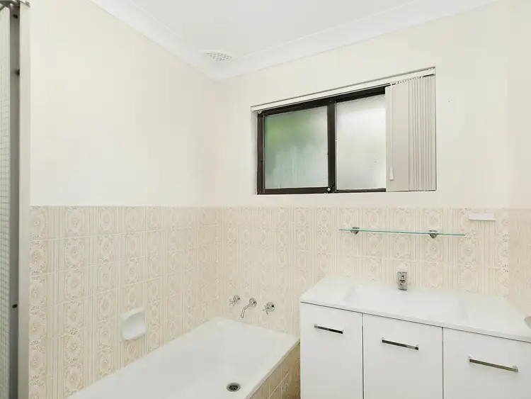 Seventh view of Homely villa listing, 1/32-34 Anzac Road, Long Jetty NSW 2261