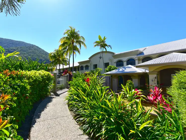 18/81-85 Cedar Road, Palm Cove QLD 4879