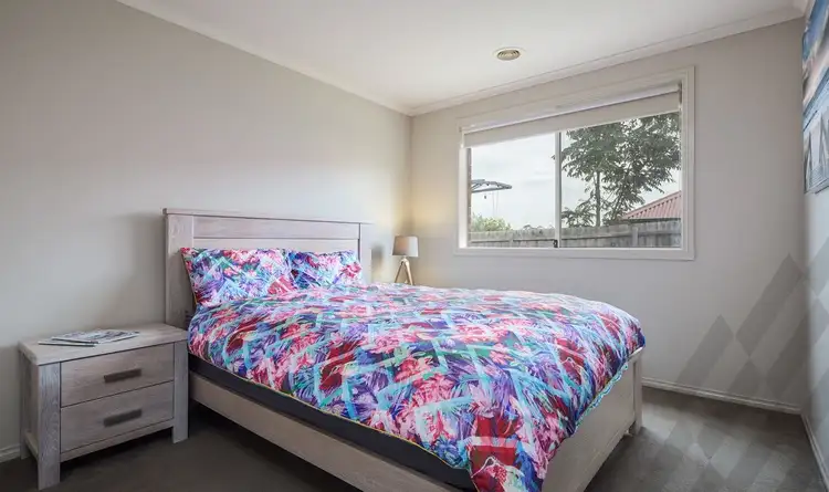 Sixth view of Homely house listing, 8 Palm Square, Drouin VIC 3818