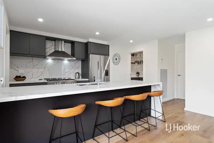 Fifth view of Homely house listing, 2 Irrewarra Court, Seabrook VIC 3028