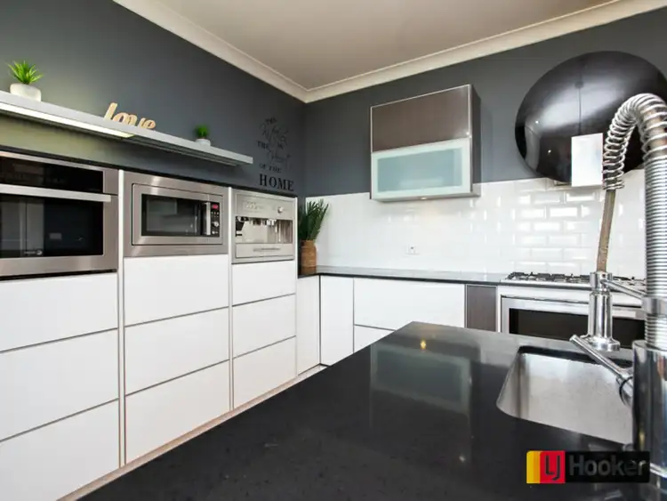 Fifth view of Homely house listing, 6 Horseshoe Place, Moore Creek NSW 2340