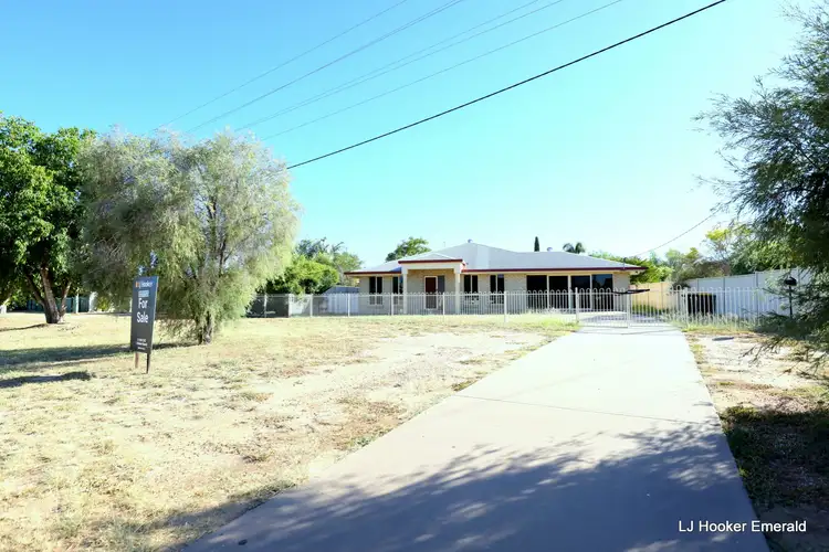 54 Long Street, Emerald QLD 4720