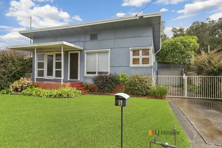 Main view of Homely house listing, 5 Woodland Parkway, Buff Point NSW 2262