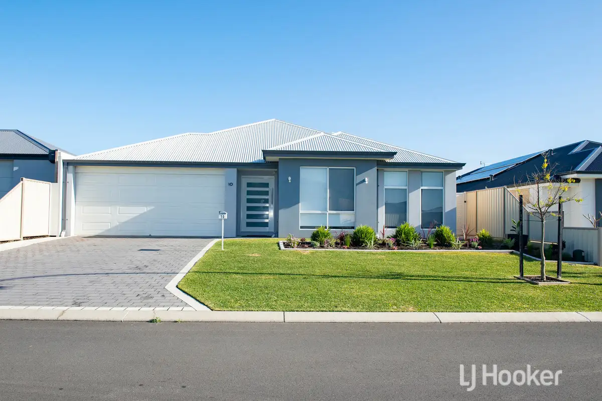 Main view of Homely house listing, 10 Hematite Way, Australind WA 6233