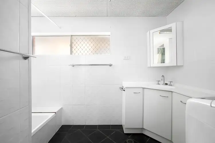 Fourth view of Homely apartment listing, 8/52 Penkivil Street, Bondi NSW 2026