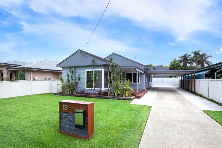 13 Bell Street, Belmont North NSW 2280