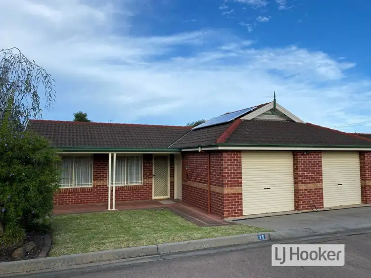 Main view of Homely unit listing, Villa 15/1-5 Canal Road, Paynesville VIC 3880