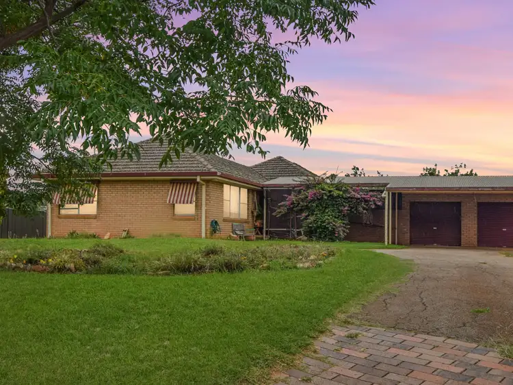 55 Fontenoy Street, Young NSW 2594