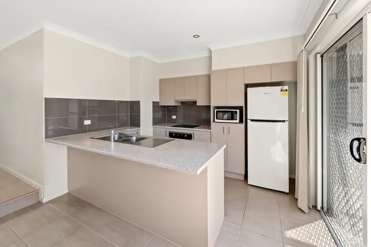 Fourth view of Homely unit listing, 2/10 Dove Street, Aberglasslyn NSW 2320