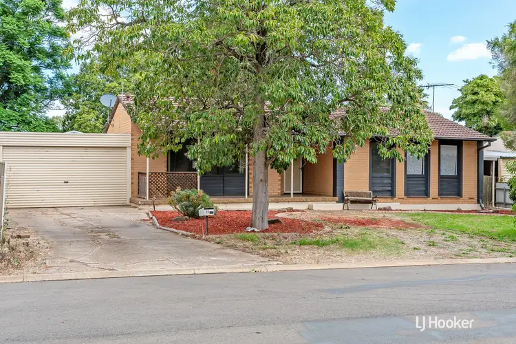 26 Callanna Court, Craigmore SA 5114