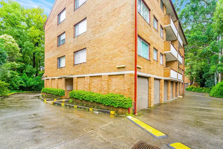 6/127 The Crescent, Fairfield NSW 2165