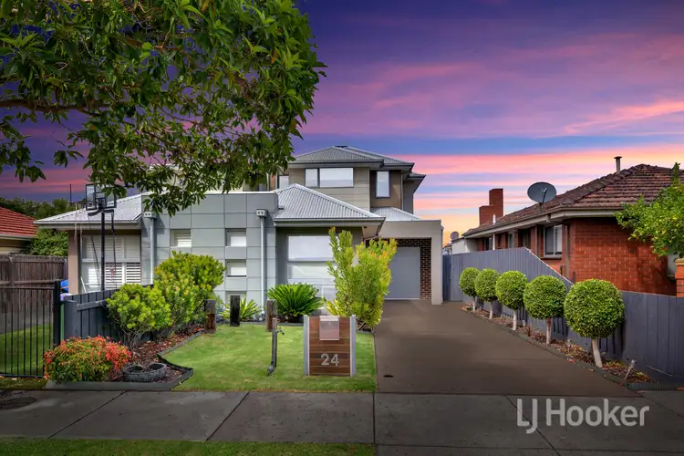 24 Stapley Crescent, Altona North VIC 3025