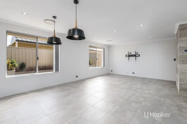 Seventh view of Homely house listing, 4 Tiffany Centre, Dalyellup WA 6230