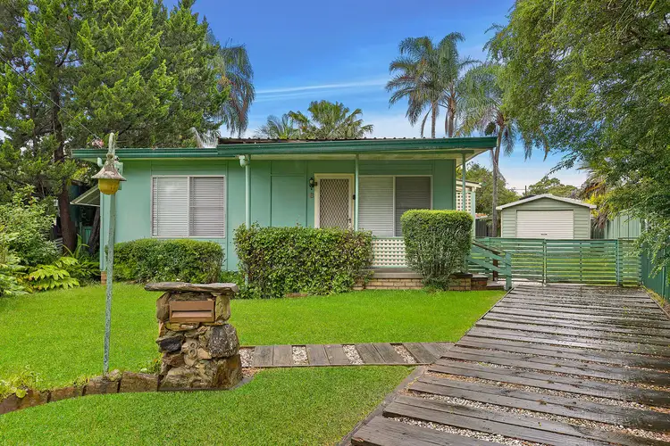 8 Brenda Crescent, Tumbi Umbi NSW 2261