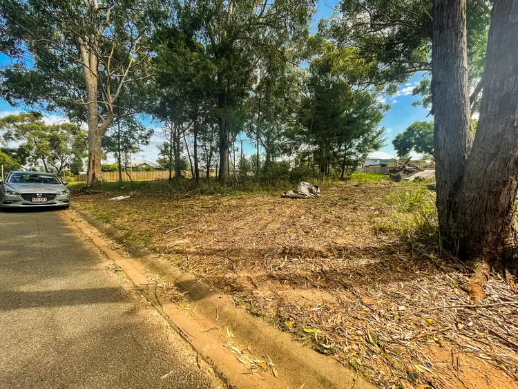 7 WARATAH STREET, Russell Island QLD 4184
