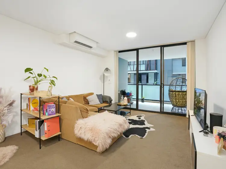 213/2C Charles Street