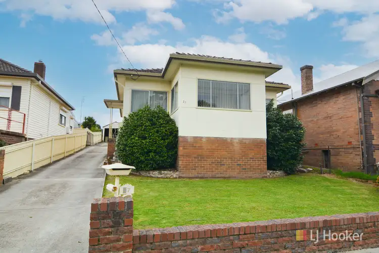 27 Sandford Avenue, Lithgow NSW 2790