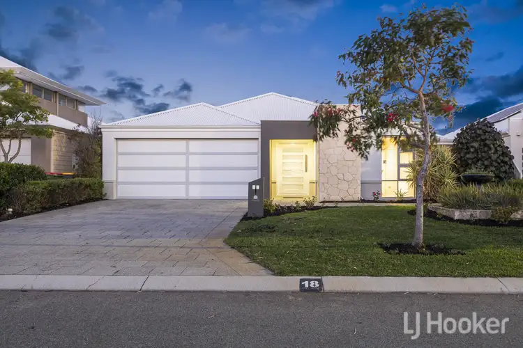 18 Gangway Turn, Alkimos WA 6038