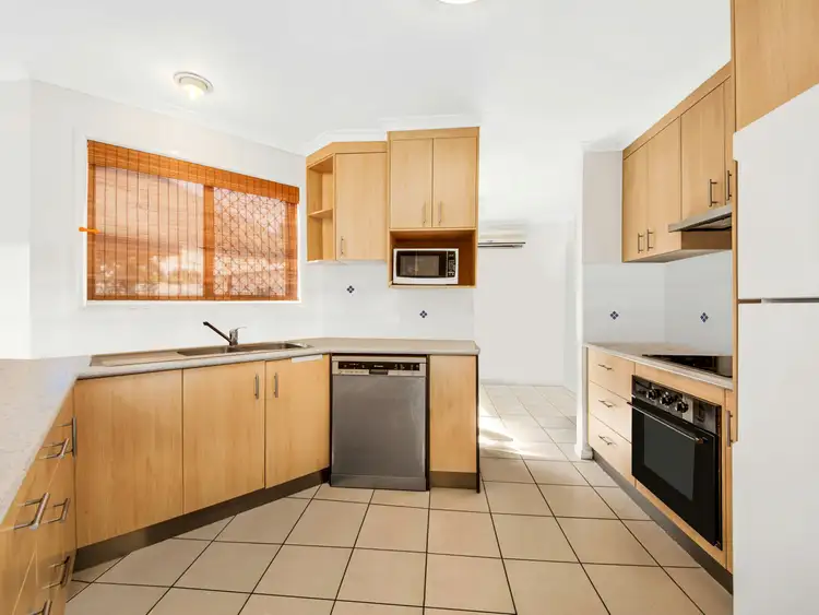 Third view of Homely house listing, 3 Bunker Court, Clinton QLD 4680