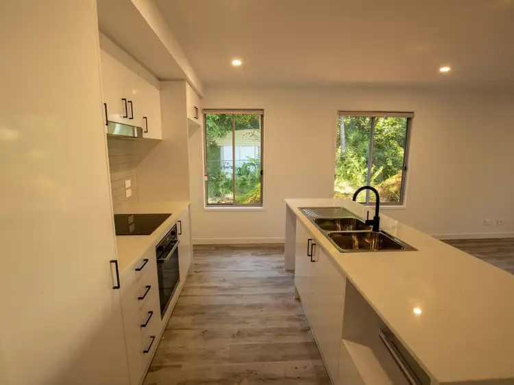10 Canna Street, Russell Island QLD 4184
