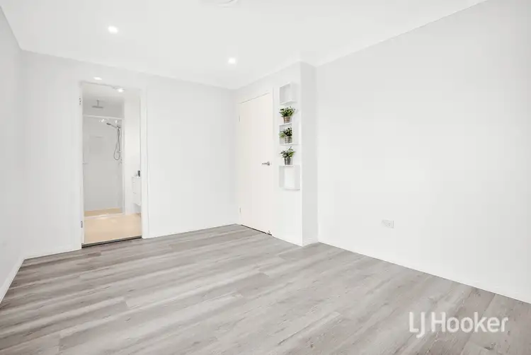 Sixth view of Homely house listing, 2 Carroll Crescent, Plumpton NSW 2761
