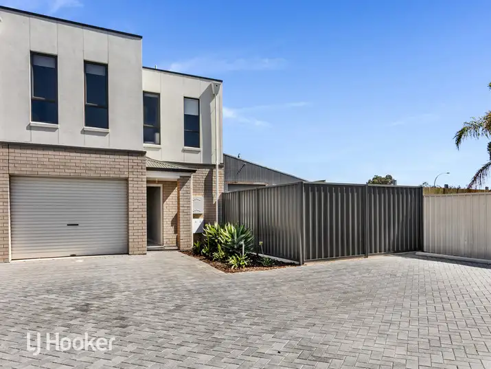 1 & 2/7 Regency Road, Kilkenny SA 5009