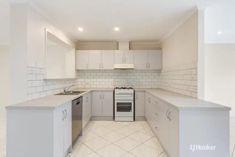 Fifth view of Homely house listing, 10 Roseworthy Drive, Andrews Farm SA 5114