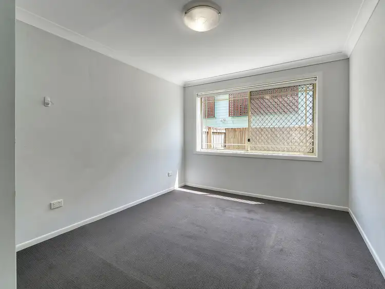 Sixth view of Homely unit listing, 2/8 Gordon Street, Stones Corner QLD 4120