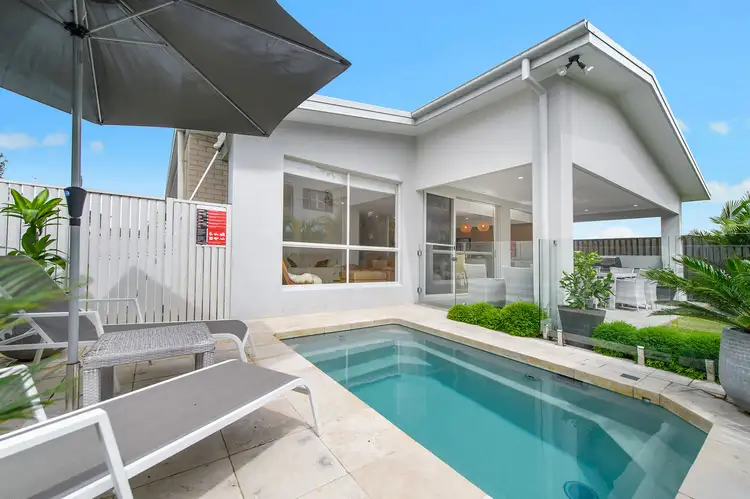 23 Marine Parade, Lake Cathie NSW 2445