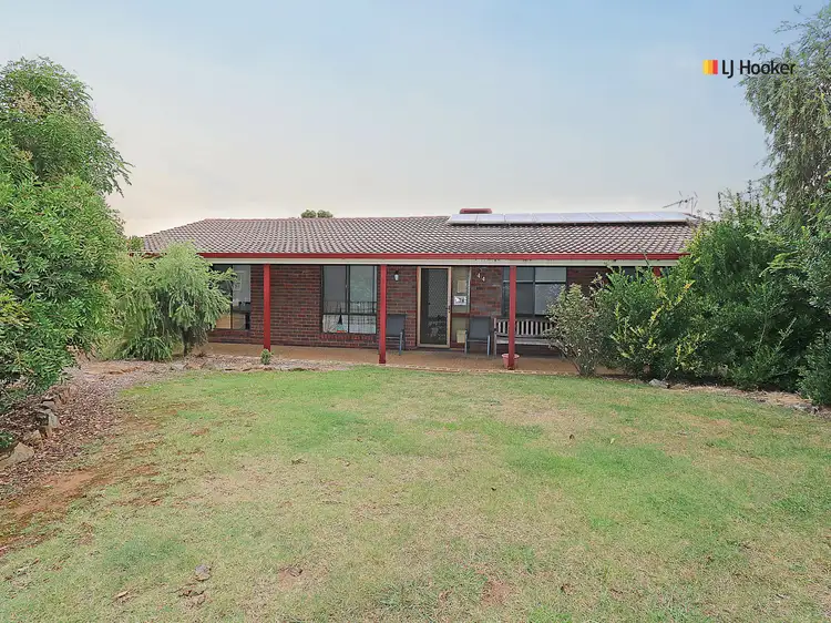 44 Pugsley Avenue, Estella NSW 2650