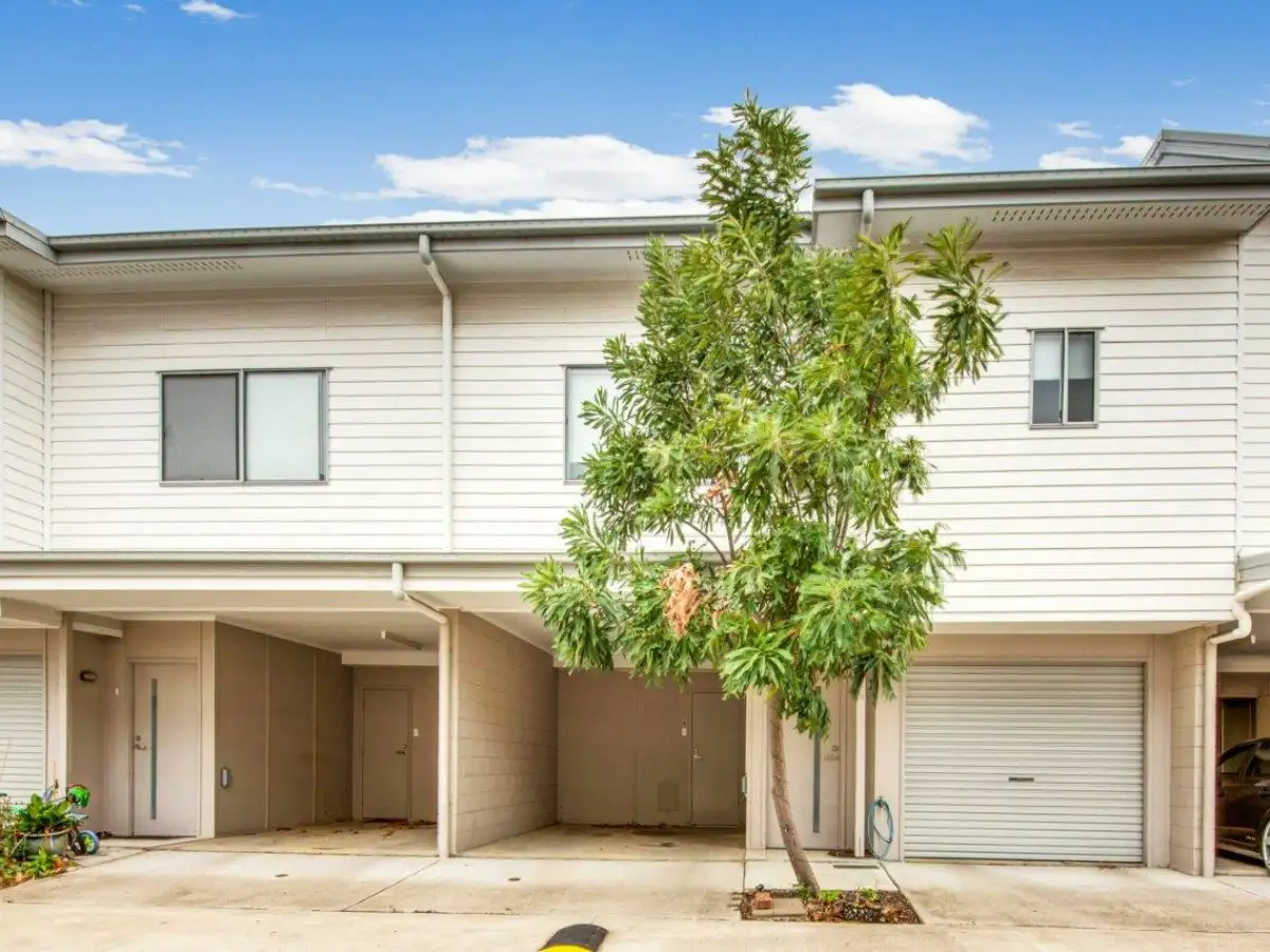 Main view of Homely unit listing, Unit 18/1 Collins Lane, Kin Kora QLD 4680