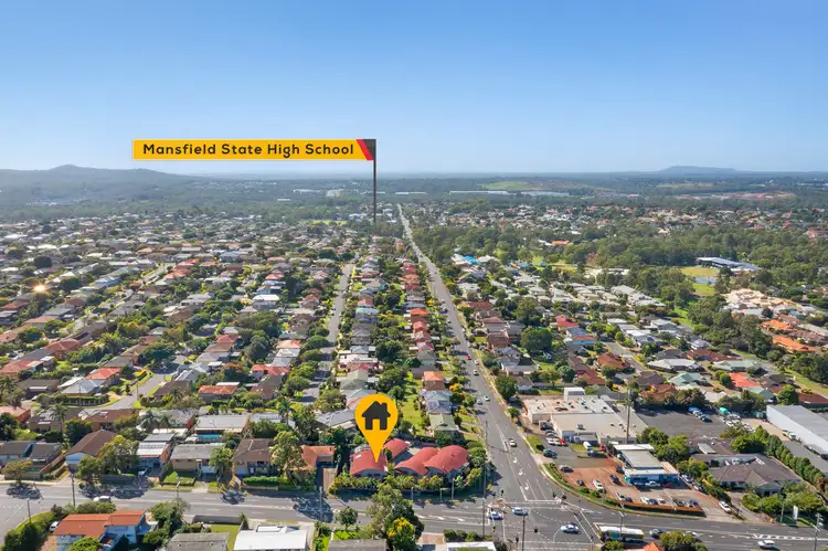 Second view of Homely townhouse listing, 1/188 Broadwater Road, Mansfield QLD 4122