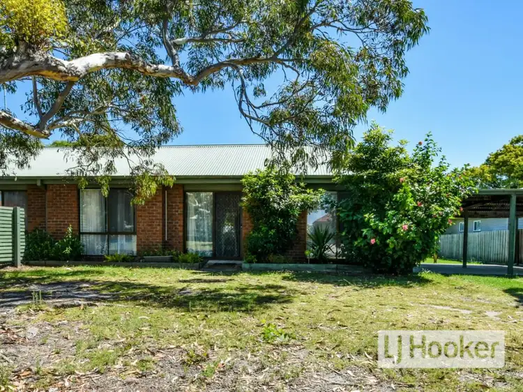 Main view of Homely unit listing, Unit 1/19 Toonalook Parade, Paynesville VIC 3880