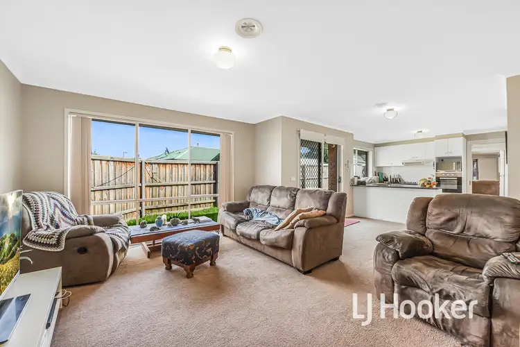 Fifth view of Homely unit listing, 6a Jacqueline Place, Pakenham VIC 3810