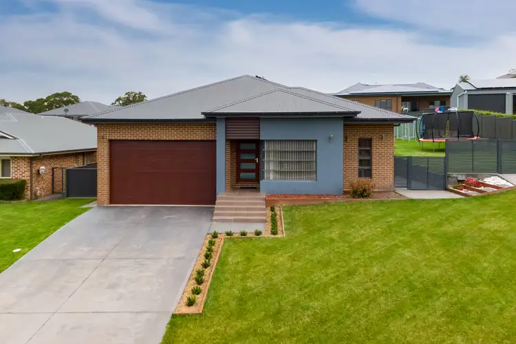16 James O' Donnell Drive, Lithgow NSW 2790
