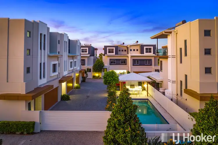 Third view of Homely townhouse listing, 2/1 Cross Lane, Cleveland QLD 4163