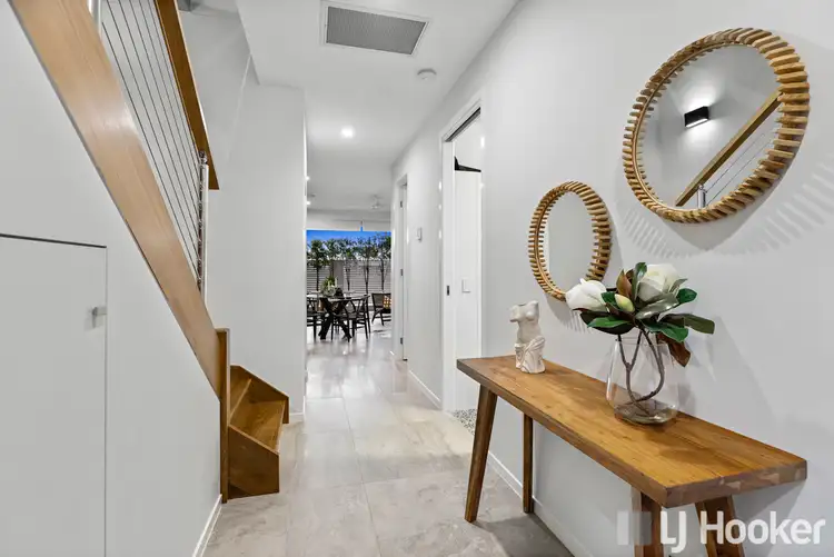 Sixth view of Homely townhouse listing, 2/1 Cross Lane, Cleveland QLD 4163
