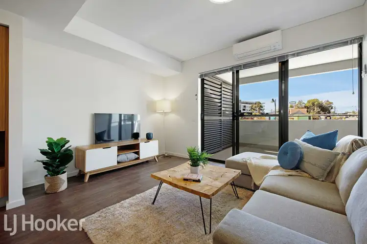 12/11 Signal Terrace, Cockburn Central WA 6164