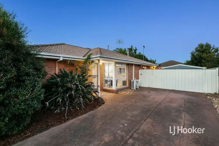 Second view of Homely house listing, 16 Yolanta Court, Seabrook VIC 3028