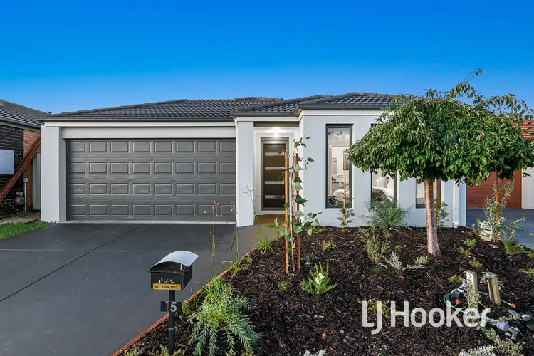 15 Serenity Street, Pakenham VIC 3810