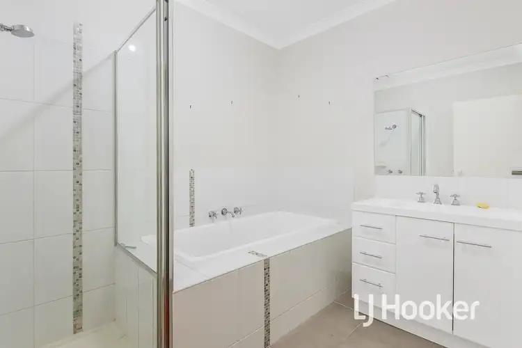 Sixth view of Homely house listing, 19 Havana Parade, Pakenham VIC 3810