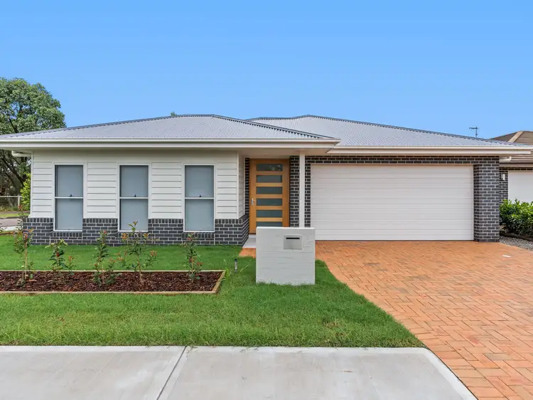 10 Irons Road, Wyong NSW 2259
