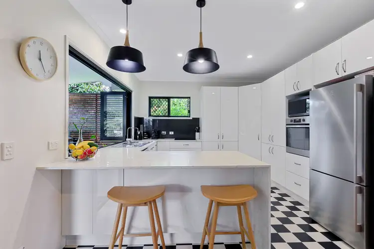 5 Hartland Street, Manly West QLD 4179