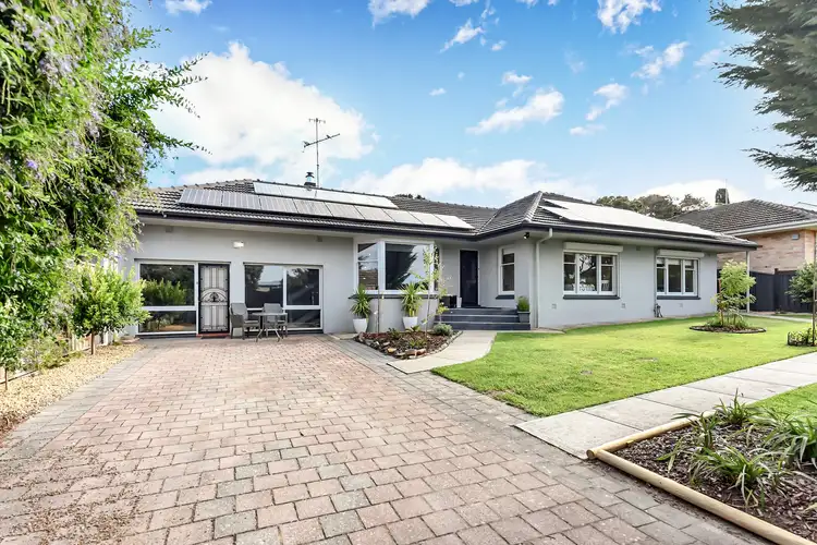 28 The Parkway, Victor Harbor SA 5211